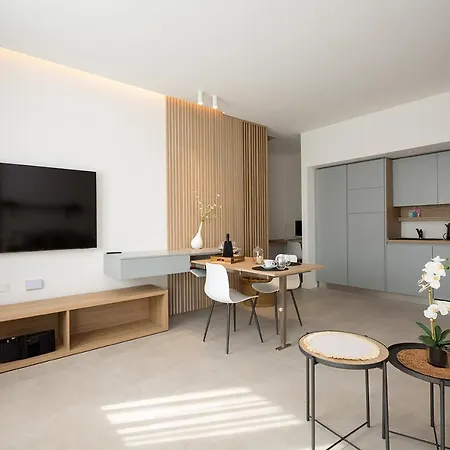Giada Luxury * טראסיני